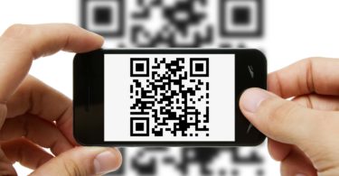 Scanning QR code with mobile phone